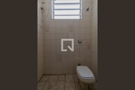 Casa à venda com 250m², 3 quartos e 2 vagas Casa à venda com 250m², 3 quartos e 2 vagasBanheiro 2