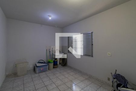 Casa à venda com 250m², 3 quartos e 2 vagas Casa à venda com 250m², 3 quartos e 2 vagasÁrea de Serviço