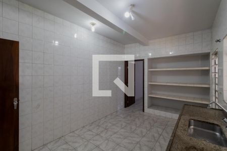 Casa à venda com 250m², 3 quartos e 2 vagas Casa à venda com 250m², 3 quartos e 2 vagasCozinha