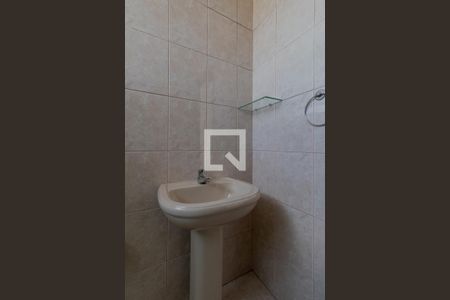 Casa à venda com 250m², 3 quartos e 2 vagas Casa à venda com 250m², 3 quartos e 2 vagasBanheiro