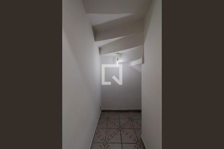 Casa à venda com 250m², 3 quartos e 2 vagas Casa à venda com 250m², 3 quartos e 2 vagasCorredor