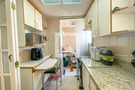 Apartamento à venda com 55m², 2 quartos e 1 vaga Apartamento à venda com 55m², 2 quartos e 1 vagaCozinha