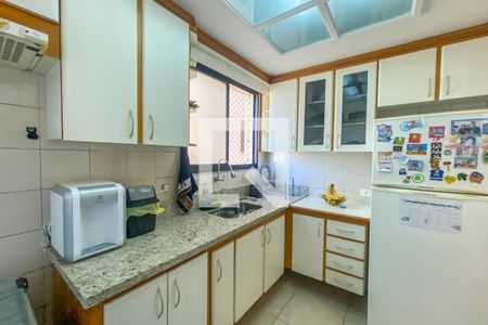 Apartamento à venda com 55m², 2 quartos e 1 vaga Apartamento à venda com 55m², 2 quartos e 1 vagaCozinha
