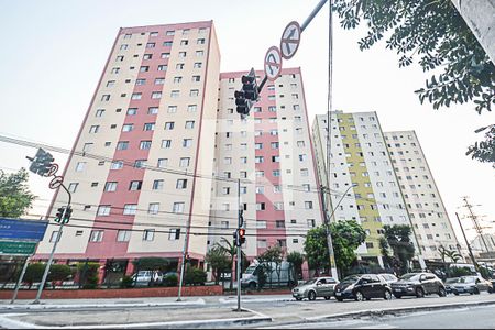 Apartamento à venda com 61m², 2 quartos e 1 vagaFachada e portaria