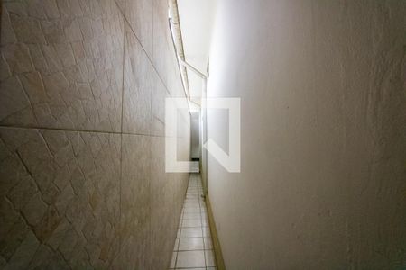 Casa à venda com 185m², 2 quartos e 2 vagas Casa à venda com 185m², 2 quartos e 2 vagasCorredor - Externo