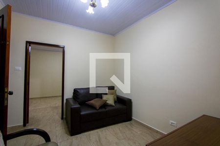 Casa à venda com 185m², 2 quartos e 2 vagas Casa à venda com 185m², 2 quartos e 2 vagasEdícula - Sala