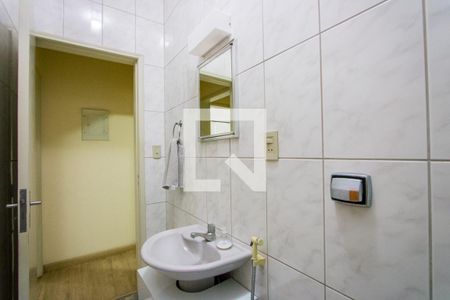 Casa à venda com 185m², 2 quartos e 2 vagas Casa à venda com 185m², 2 quartos e 2 vagasBanheiro social