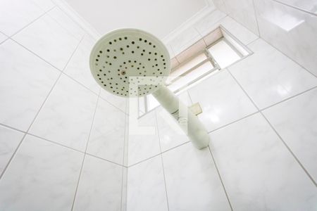 Casa à venda com 185m², 2 quartos e 2 vagas Casa à venda com 185m², 2 quartos e 2 vagasBanheiro social