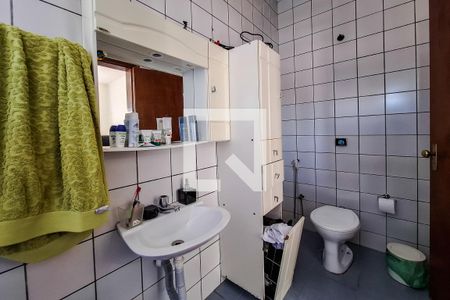 Casa à venda com 240m², 3 quartos e 3 vagasquarto 3 suite