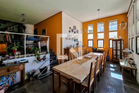 Casa à venda com 240m², 3 quartos e 3 vagassala jantar