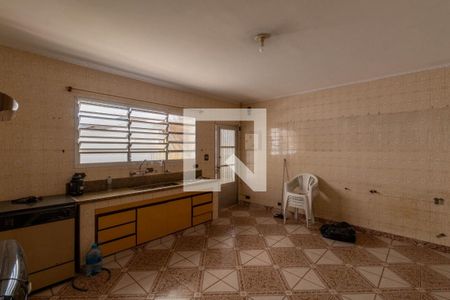 Casa à venda com 300m², 4 quartos e 10 vagas Casa à venda com 300m², 4 quartos e 10 vagasCozinha