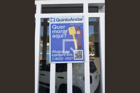 Casa à venda com 110m², 3 quartos e 2 vagas Casa à venda com 110m², 3 quartos e 2 vagasFachada + placa TTHV-380