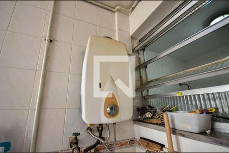 Apartamento à venda com 187m², 3 quartos e 1 vagaÁrea de Serviço