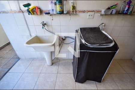 Apartamento à venda com 187m², 3 quartos e 1 vagaÁrea de Serviço