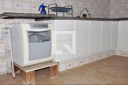 Casa à venda com 500m², 5 quartos e 5 vagas Casa à venda com 500m², 5 quartos e 5 vagas Cozinha