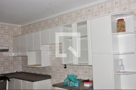 Casa à venda com 500m², 5 quartos e 5 vagas Casa à venda com 500m², 5 quartos e 5 vagasCozinha