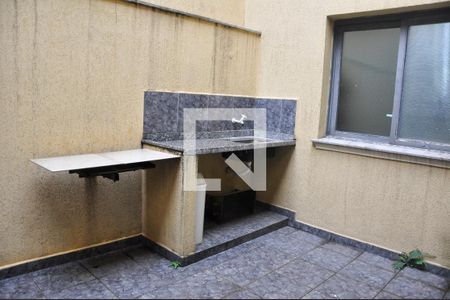 Casa à venda com 500m², 5 quartos e 5 vagas Casa à venda com 500m², 5 quartos e 5 vagas Quintal