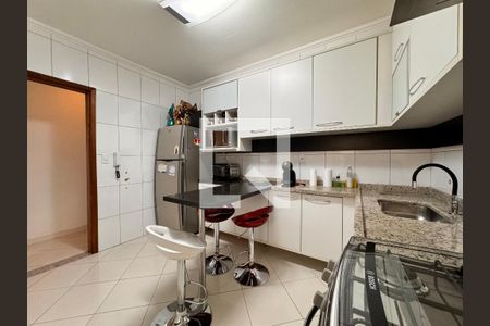 Apartamento à venda com 75m², 2 quartos e 2 vagas Apartamento à venda com 75m², 2 quartos e 2 vagasCozinha