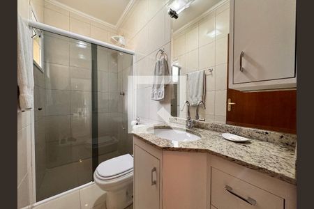 Apartamento à venda com 75m², 2 quartos e 2 vagas Apartamento à venda com 75m², 2 quartos e 2 vagasBanheiro da Suíte