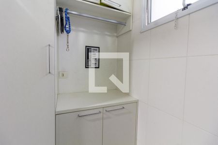 Apartamento à venda com 84m², 2 quartos e 2 vagasÁrea de Serviço