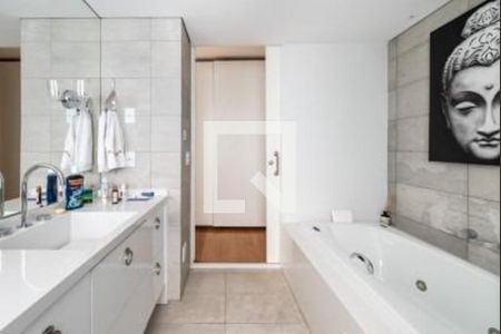 Casa de condomínio à venda com 459m², 3 quartos e 4 vagas