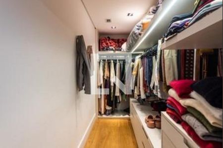 Casa de condomínio à venda com 459m², 3 quartos e 4 vagas
