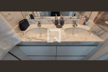 Apartamento à venda com 115m², 3 quartos e 2 vagasBanheiro Quarto 3 suíte