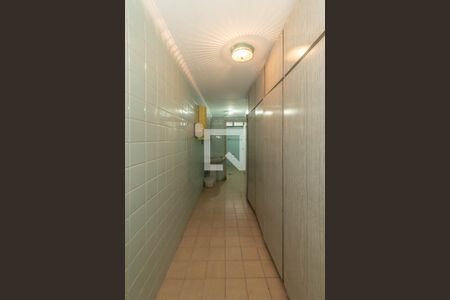 Casa à venda com 390m², 3 quartos e 3 vagasGaragem - Banheiro