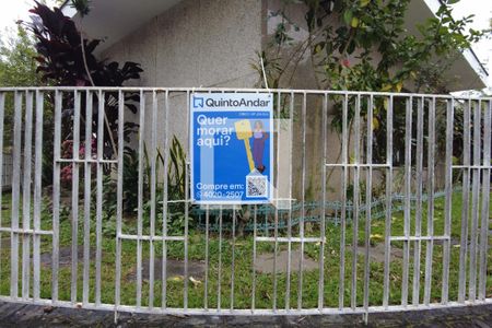 Casa à venda com 390m², 3 quartos e 3 vagasPlaquinha