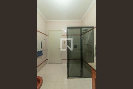 Casa à venda com 390m², 3 quartos e 3 vagasBanheiro 2