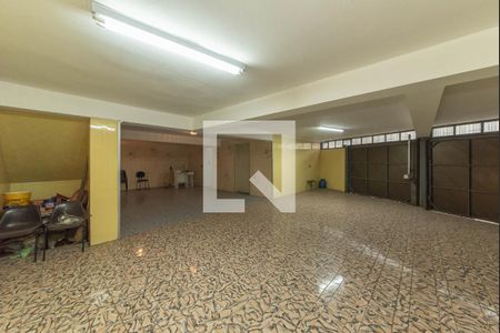 Casa à venda com 390m², 3 quartos e 3 vagasGaragem