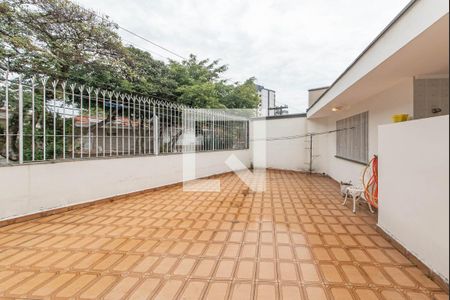 Casa à venda com 390m², 3 quartos e 3 vagasQuintal