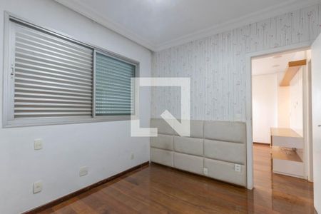 Apartamento à venda com 145m², 4 quartos e 3 vagasSuíte 1