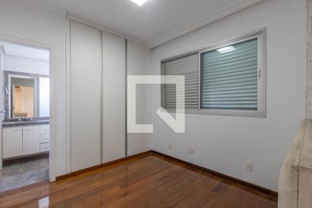 Apartamento à venda com 145m², 4 quartos e 3 vagasSuíte 1