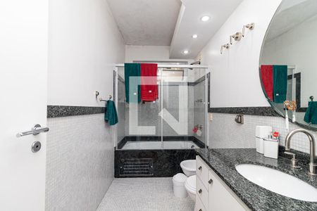 Apartamento à venda com 148m², 2 quartos e 1 vaga Apartamento à venda com 148m², 2 quartos e 1 vagaBanheiro Social