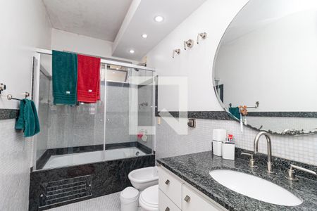 Apartamento à venda com 148m², 2 quartos e 1 vaga Apartamento à venda com 148m², 2 quartos e 1 vagaBanheiro Social