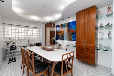 Apartamento à venda com 148m², 2 quartos e 1 vaga Apartamento à venda com 148m², 2 quartos e 1 vagaSala