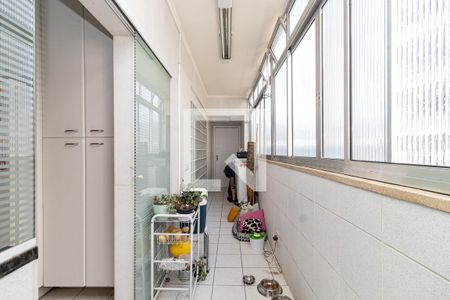 Apartamento à venda com 148m², 2 quartos e 1 vaga Apartamento à venda com 148m², 2 quartos e 1 vagaÁrea de Serviço