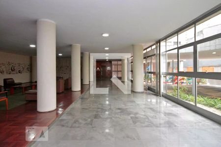 Apartamento à venda com 148m², 2 quartos e 1 vaga Apartamento à venda com 148m², 2 quartos e 1 vagaHall de entrada