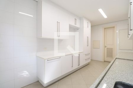 Casa à venda com 1145m², 3 quartos e 6 vagasÁrea de Serviço