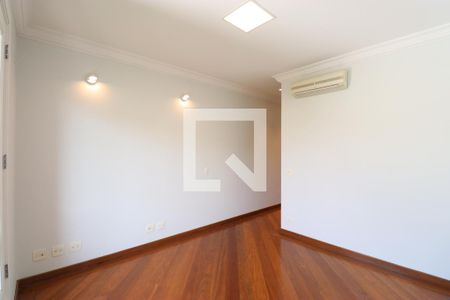 Casa à venda com 1145m², 3 quartos e 6 vagasSuíte 1