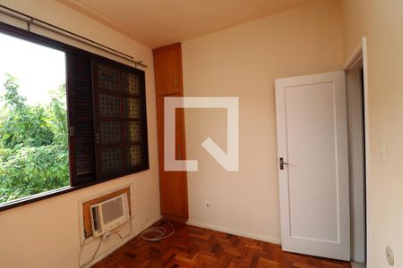Quarto 1 de apartamento para alugar com 2 quartos, 99m² em Cacuia, Rio de Janeiro