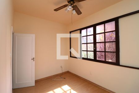 Sala de apartamento para alugar com 2 quartos, 99m² em Cacuia, Rio de Janeiro