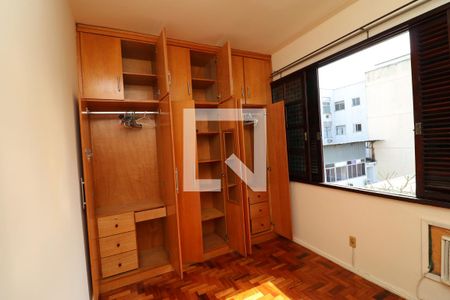 Quarto 1 de apartamento para alugar com 2 quartos, 99m² em Cacuia, Rio de Janeiro