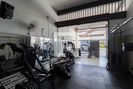 Casa à venda com 200m², 2 quartos e 4 vagas Casa à venda com 200m², 2 quartos e 4 vagasSalão