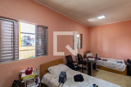 Casa à venda com 200m², 2 quartos e 4 vagas Casa à venda com 200m², 2 quartos e 4 vagasQuarto