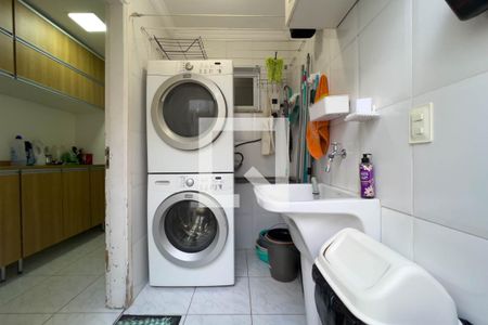 Casa à venda com 120m², 2 quartos e 1 vaga Casa à venda com 120m², 2 quartos e 1 vagaÁrea de Serviço