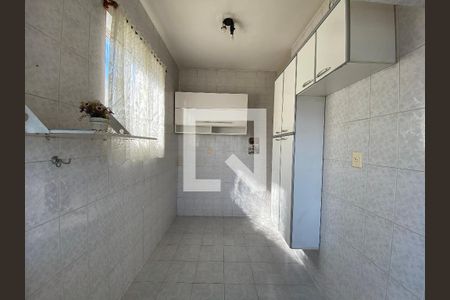 Casa à venda com 115m², 3 quartos e sem vaga Casa à venda com 115m², 3 quartos e sem vagaCozinha