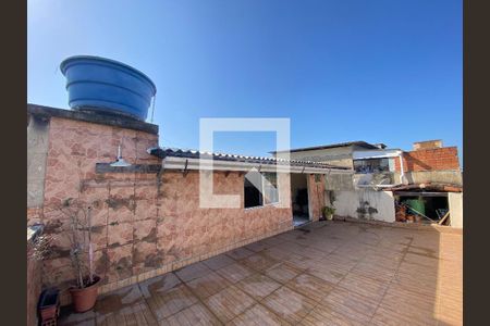 Casa à venda com 115m², 3 quartos e sem vaga Casa à venda com 115m², 3 quartos e sem vagaTerraço