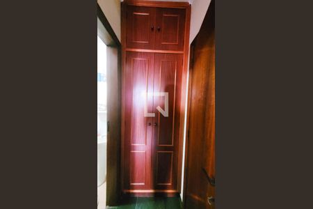 Studio à venda com 56m², 1 quarto e 1 vaga Studio à venda com 56m², 1 quarto e 1 vagaArmários